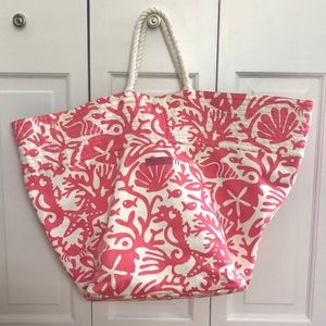 Large Vineyard Vines Beach Bag
